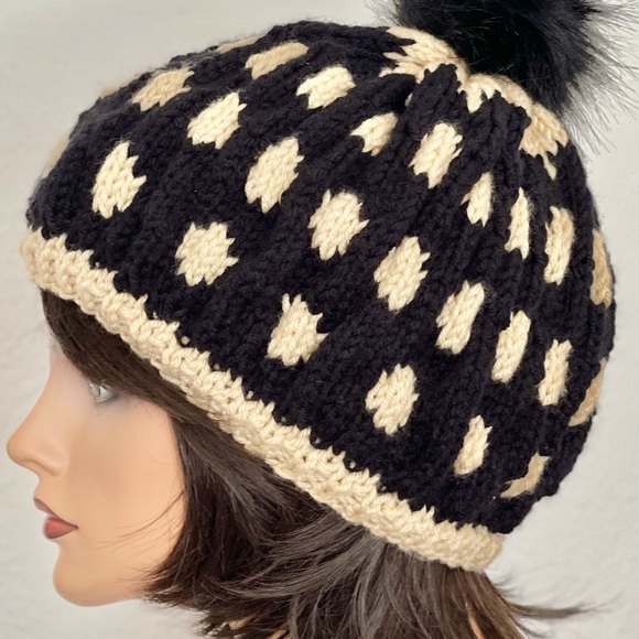 Hand Knits 2 Love Beanie Hat Polka Dots Designer - Picture 5 of 7